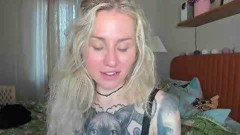 Snapshot of alexarush chatting on August 2026 06:10:01 PM alexarush online show from August 2026 06:10:01 PM