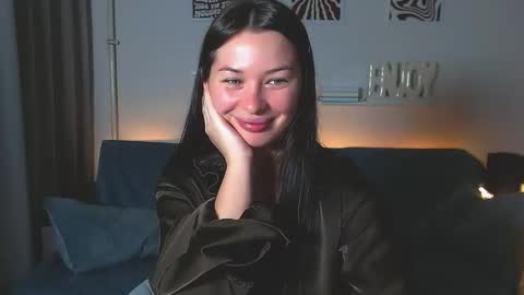 Snapshot of alexasven chatting on May 2026 11:13:01 PM Alex DONT FORGET GIVE ME THUMBS UP online show from May 2026 11:13:01 PM