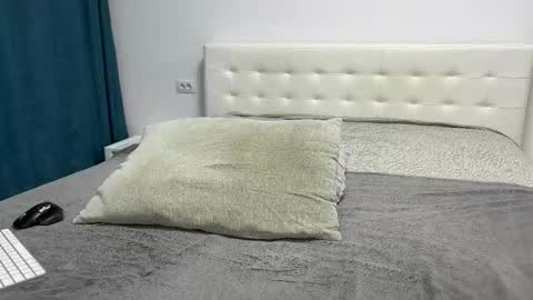 alexfit96 online show from October 2025 06:28:02 PM