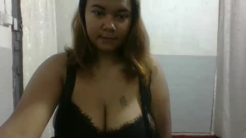 Snapshot of alexia927 chatting on October 2025 10:27:02 AM alexia927 online show from October 2025 10:27:02 AM