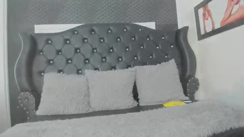 Alexia Palmer  online show from April 2026 04:34:01 PM