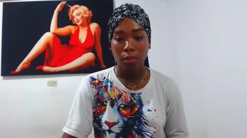 alexia_sinclaire24 online show from March 2026 01:33:02 AM