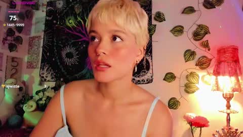 Snapshot of alexiafisher_ chatting on January 2025 10:07:02 AM Alex online show from January 2025 10:07:02 AM