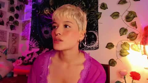 Snapshot of alexiafisher_ chatting on February 2025 03:00:01 PM Alex online show from February 2025 03:00:01 PM