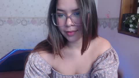 Alexia online show from January 2025 03:04:02 PM