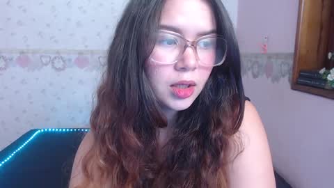 Alexia online show from February 2025 12:03:02 PM