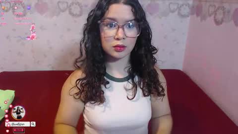 Alexia online show from September 2025 12:07:01 PM