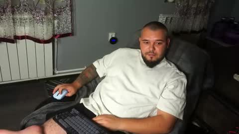 Snapshot of alexirr chatting on October 2025 09:04:02 PM Alex online show from October 2025 09:04:02 PM