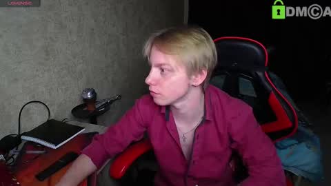 Alexis online show from October 2025 07:25:01 PM