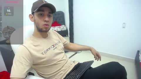 alexiscollinss online show from February 2025 01:33:01 PM