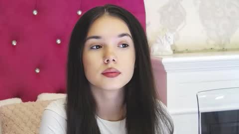 alexisdevine online show from February 2026 05:19:02 AM