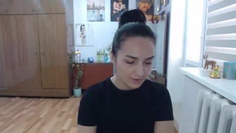 Snapshot of alexismillers chatting on September 2025 08:25:02 AM AlexisMillers online show from September 2025 08:25:02 AM