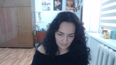 Snapshot of alexismillers chatting on September 2025 09:32:02 AM AlexisMillers online show from September 2025 09:32:02 AM