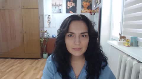 Snapshot of alexismillers chatting on September 2025 06:50:02 AM AlexisMillers online show from September 2025 06:50:02 AM