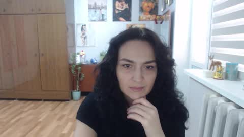 Snapshot of alexismillers chatting on October 2025 09:29:02 AM AlexisMillers online show from October 2025 09:29:02 AM