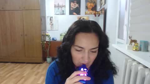 Snapshot of alexismillers chatting on October 2025 04:57:01 AM AlexisMillers online show from October 2025 04:57:01 AM