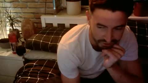 Snapshot of alexlive1 chatting on September 2025 09:31:01 PM alexlive1 online show from September 2025 09:31:01 PM