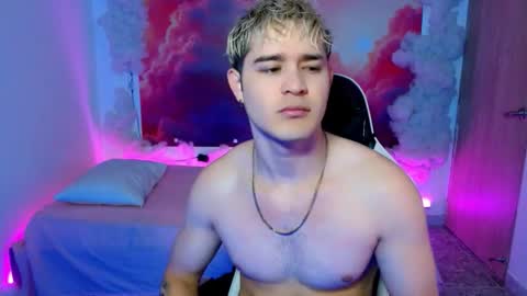 Snapshot of alexpierss chatting on December 2025 07:08:02 PM Alex online show from December 2025 07:08:02 PM