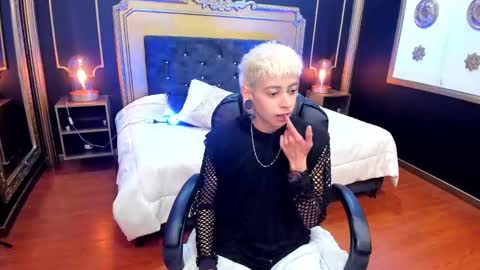 Alex online show from September 2025 07:26:02 PM