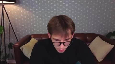 Dennis online show from October 2025 12:13:02 PM