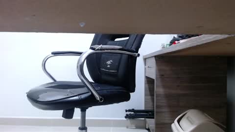 Alex online show from February 2025 01:05:02 AM