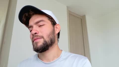 Alex online show from February 2026 07:01:02 PM