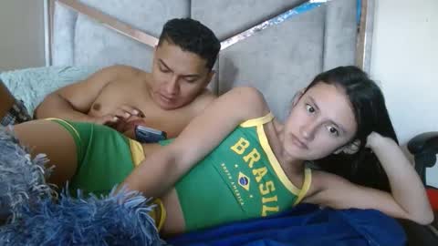 alex y luisa online show from April 2026 04:55:01 PM