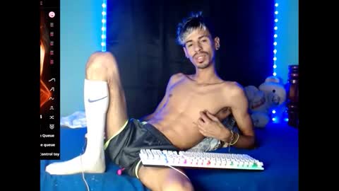 Snapshot of alexx_1214 chatting on November 2025 12:16:02 AM Alexx online show from November 2025 12:16:02 AM