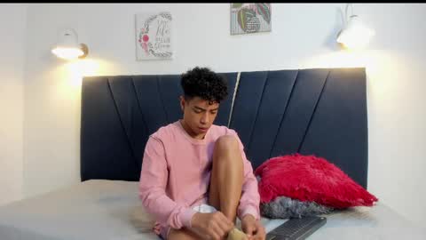 alexx_cum18 online show from April 2026 07:01:01 PM