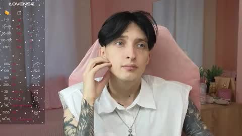 Snapshot of alexxone_ chatting on September 2025 12:17:02 PM Alex online show from September 2025 12:17:02 PM