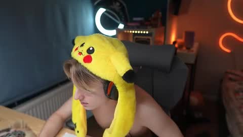 Alexycutie online show from January 2026 03:17:01 PM