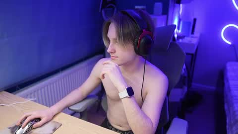 Alexycutie online show from April 2026 04:11:02 PM