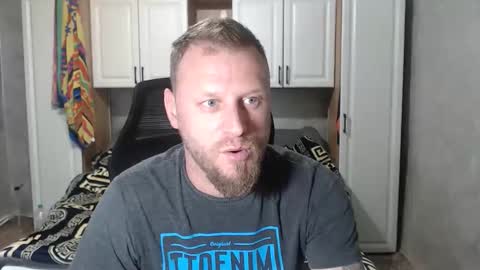 Snapshot of alexyno2020 chatting on November 2025 06:32:01 PM alexyno2022 ONLYFANS online show from November 2025 06:32:01 PM