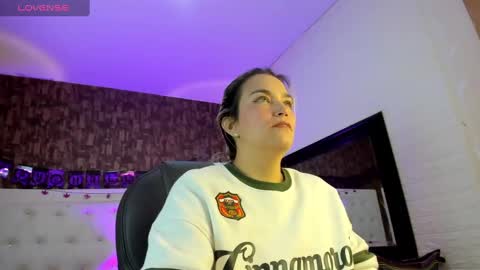 alezzafox__ online show from October 2025 06:46:02 AM