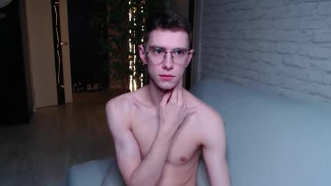 Alfie online show from October 2025 04:35:02 PM