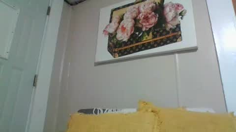 Snapshot of ali_tayler chatting on October 2025 12:57:02 PM ali_tayler online show from October 2025 12:57:02 PM