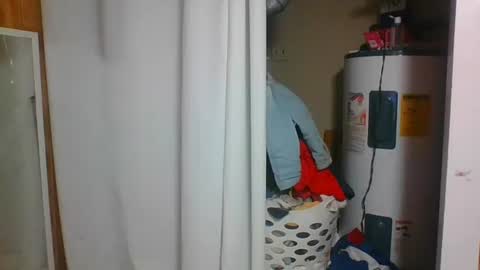 Snapshot of ali_tayler chatting on October 2025 05:47:01 PM ali_tayler online show from October 2025 05:47:01 PM