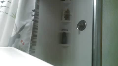 Snapshot of ali_tayler chatting on October 2025 06:03:02 PM ali_tayler online show from October 2025 06:03:02 PM