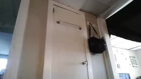 Snapshot of ali_tayler chatting on October 2025 06:10:02 PM ali_tayler online show from October 2025 06:10:02 PM