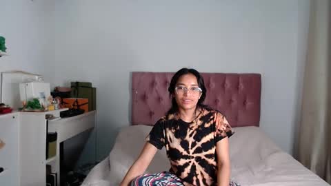 Alia  online show from October 2025 12:19:02 AM