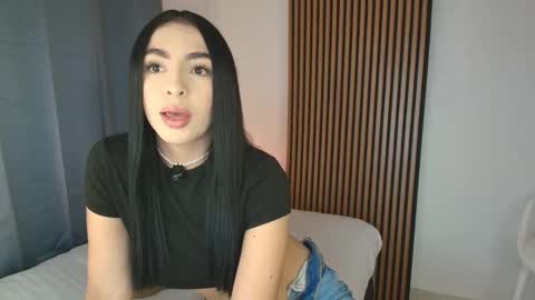 Snapshot of alia_sweet_ chatting on April 2026 12:45:02 AM Alia online show from April 2026 12:45:02 AM