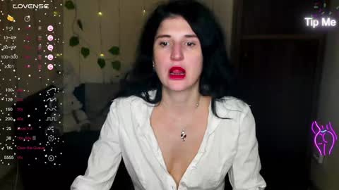 Alianna online show from January 2025 12:24:01 PM