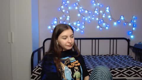 Snapshot of alice_________________________ chatting on December 2024 09:02:01 PM Alice online show from December 2024 09:02:01 PM
