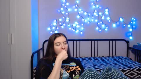 Snapshot of alice_________________________ chatting on December 2024 06:52:02 PM Alice online show from December 2024 06:52:02 PM