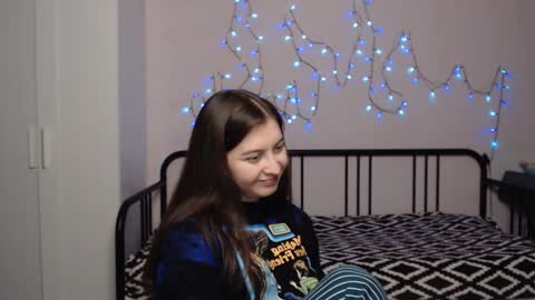 Snapshot of alice_________________________ chatting on December 2024 10:16:02 PM Alice online show from December 2024 10:16:02 PM