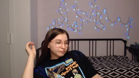 Snapshot of alice_________________________ chatting on December 2024 01:53:02 AM Alice online show from December 2024 01:53:02 AM