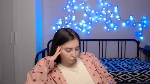 Snapshot of alice_________________________ chatting on December 2024 11:05:01 PM Alice online show from December 2024 11:05:01 PM
