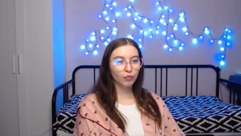 Snapshot of alice_________________________ chatting on January 2025 07:10:01 PM Alice online show from January 2025 07:10:01 PM