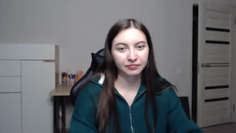 Snapshot of alice_________________________ chatting on February 2025 05:17:02 PM Alice online show from February 2025 05:17:02 PM