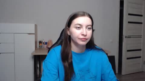 Snapshot of alice_________________________ chatting on February 2025 12:43:01 AM Alice online show from February 2025 12:43:01 AM